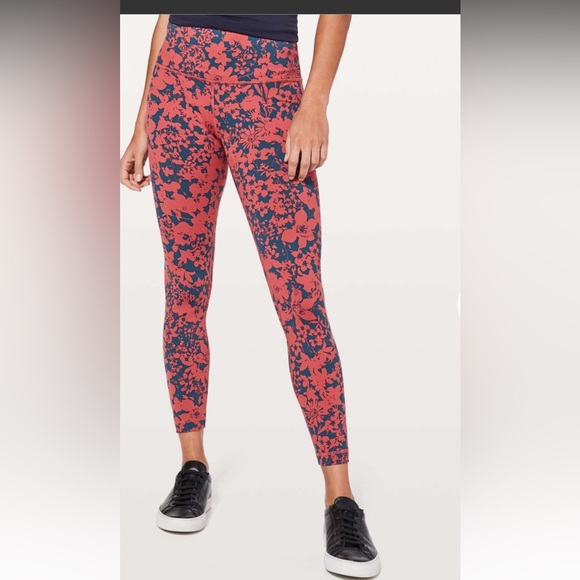 Lululemon Wunder Under Hi-Rise 7/8 Tight *Full-On Luon 25" size 4 - Picture 2 of 9